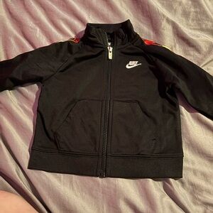 Kids Nike Black and White Zip-Up with colored arm Jacket in size 18 months